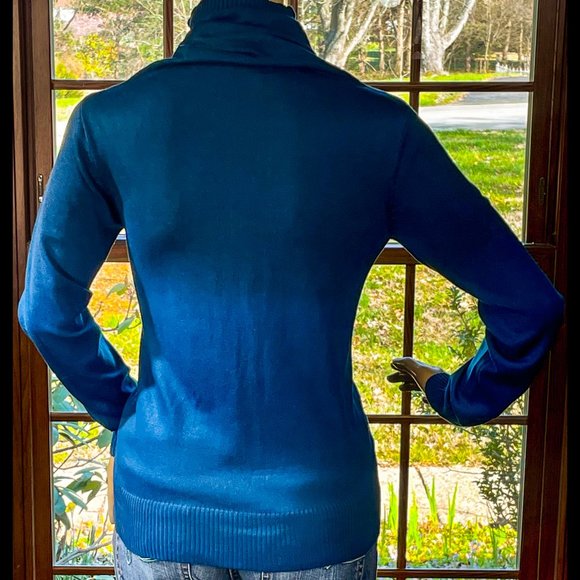 ▪️ANTHROPOLOGIE▪️Ombré Blue Turtleneck Tree Graphic Sweater - Picture 2 of 5